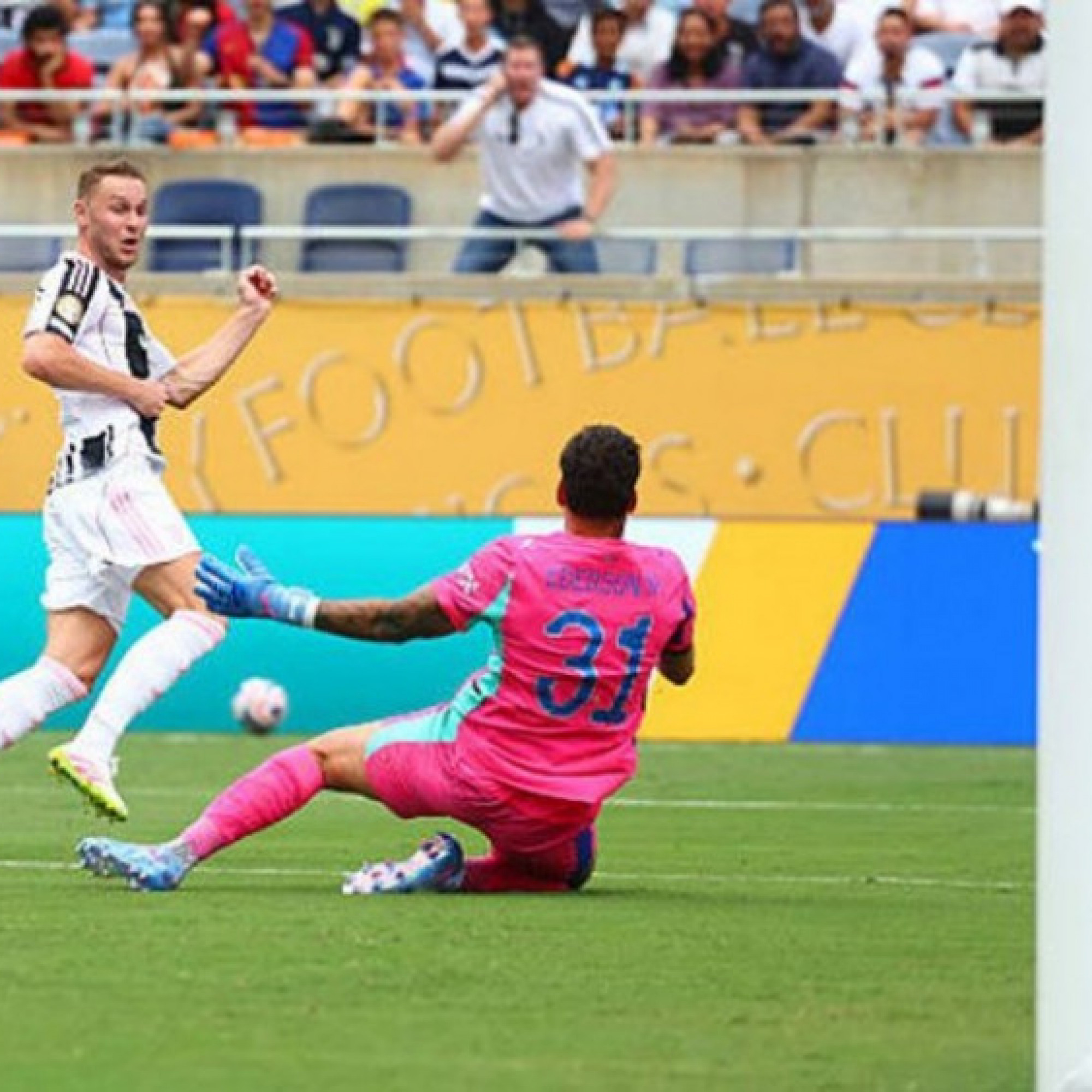  - Đại chiến Juventus - Man City mở đầu nảy lửa, 2 bàn chỉ sau hơn 10 phút