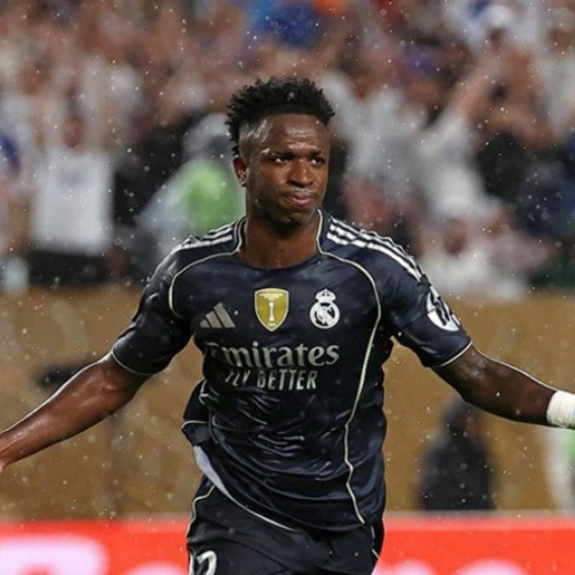 Vinicius bùng nổ ghi 1 bàn - 1 kiến tạo cho Real Madrid, sánh ngang Gareth Bale
