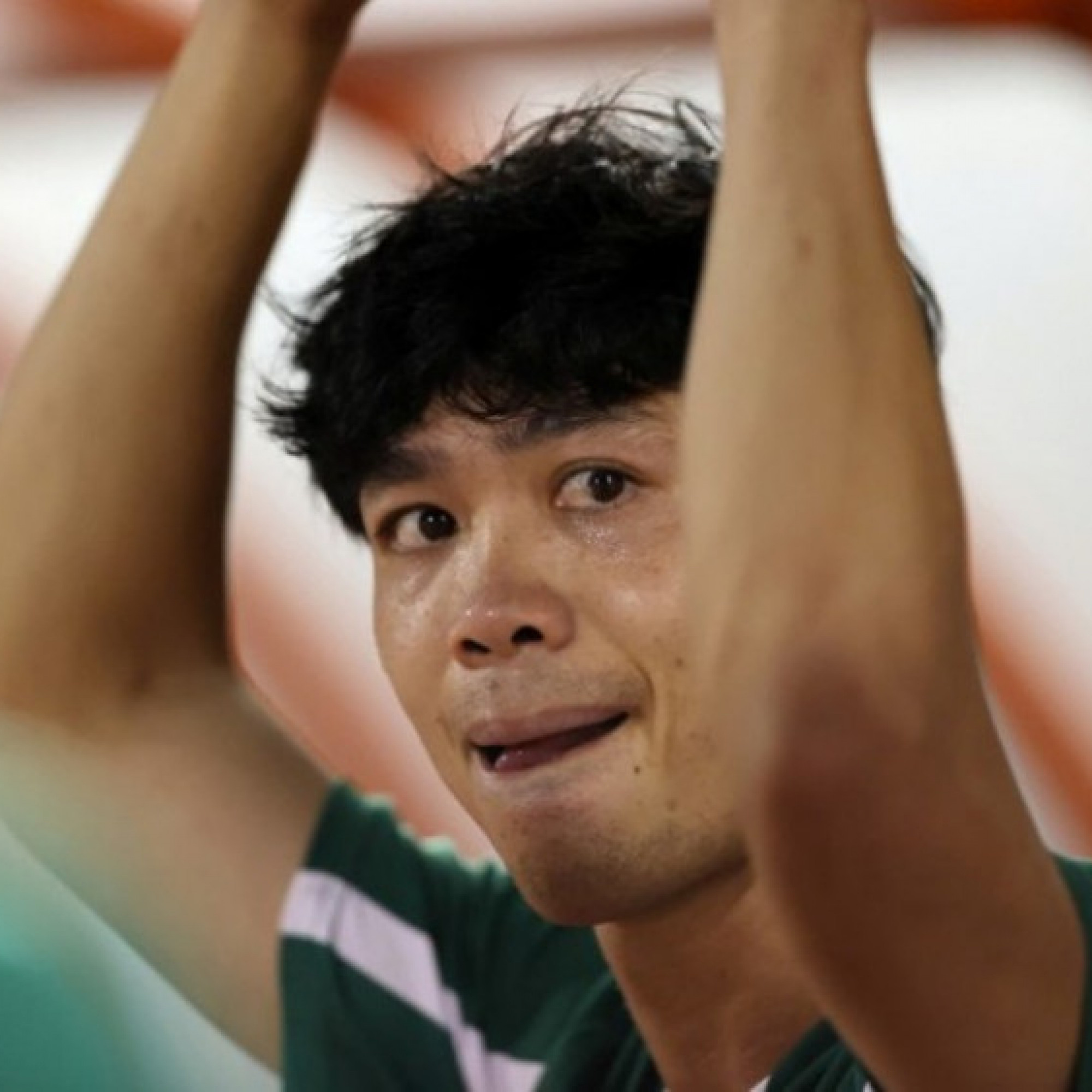  - Công Phượng mắt đỏ hoe vì trượt vé V-League, Bùi Tiến Dũng hóa người hùng