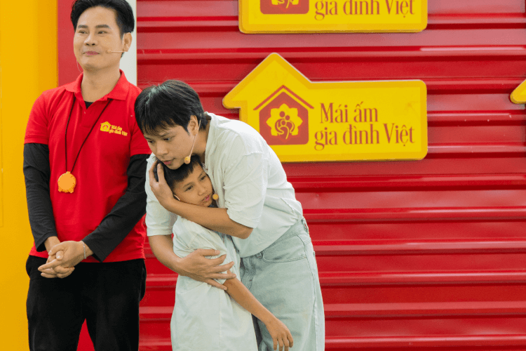 Diễn viên Thu Quỳnh và ca sĩ JayKii góp sức mang về hơn 100 triệu đồng cho các em nhỏ mồ côi - 1