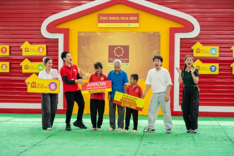 Diễn viên Thu Quỳnh và ca sĩ JayKii góp sức mang về hơn 100 triệu đồng cho các em nhỏ mồ côi - 9