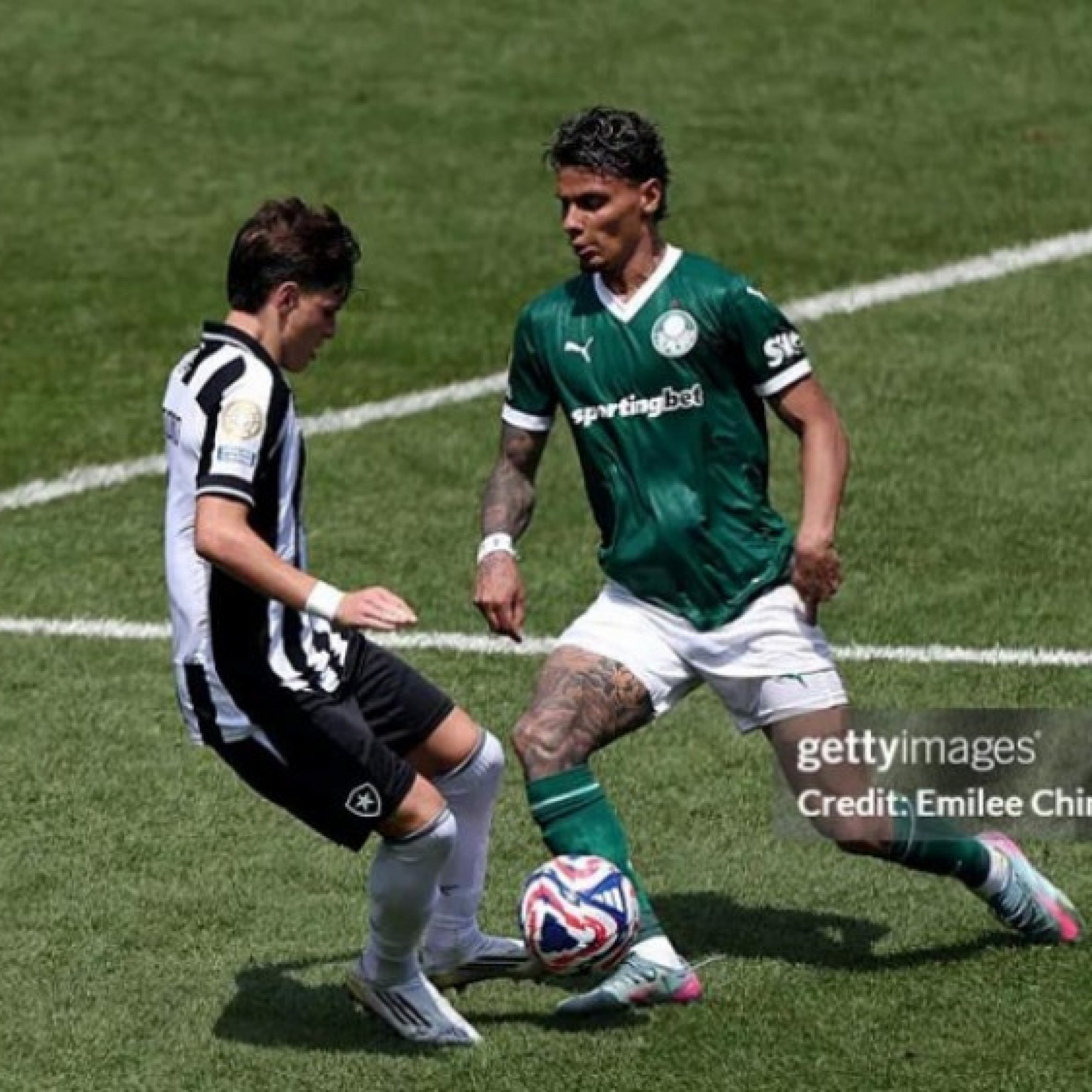  - Các anh hào đoạt vé tới tứ kết FIFA Club World Cup: Palmeiras điền tên đầu tiên