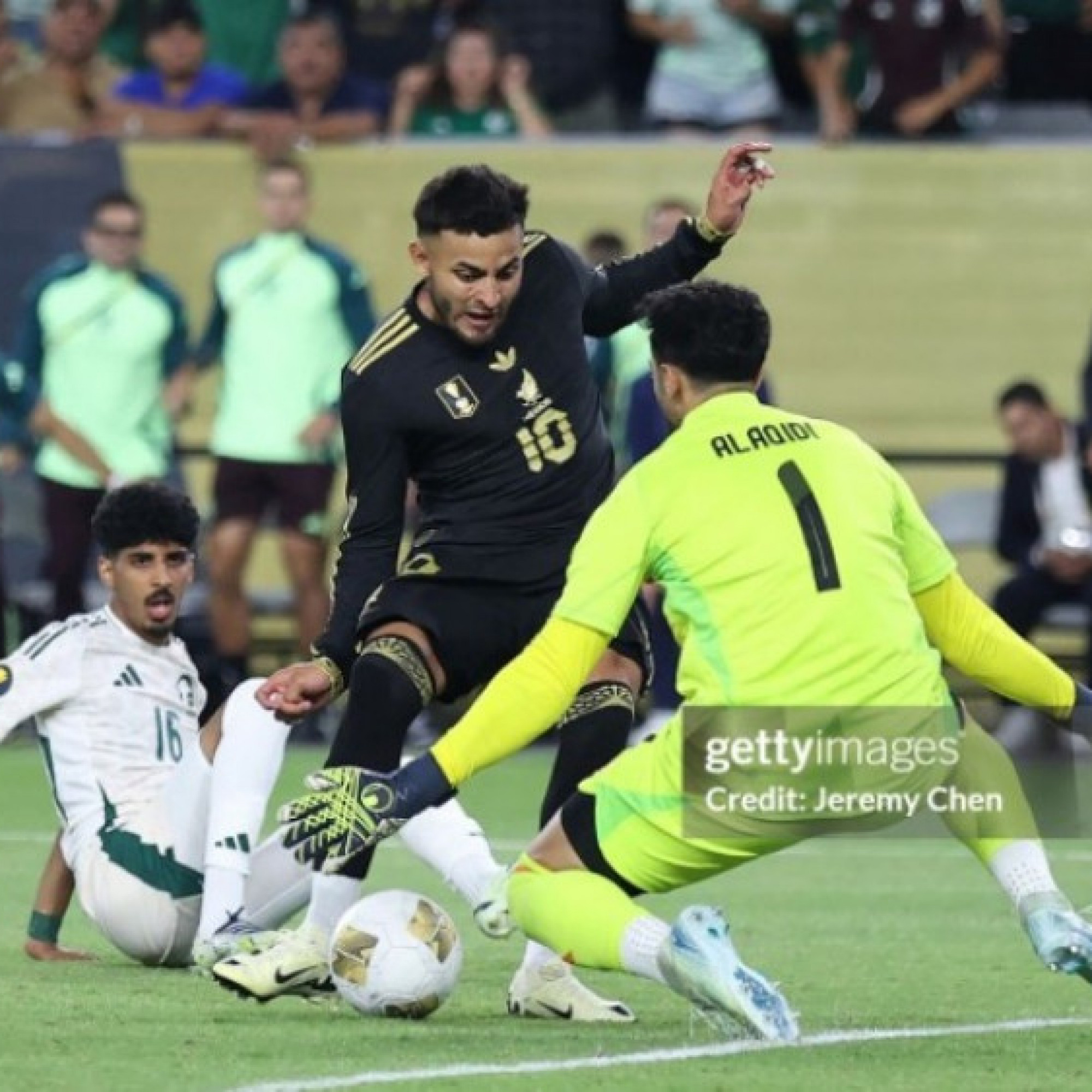  - Video bóng đá ĐT Mexico - Saudi Arabia: Tấn công áp đảo (Tứ kết Gold Cup)