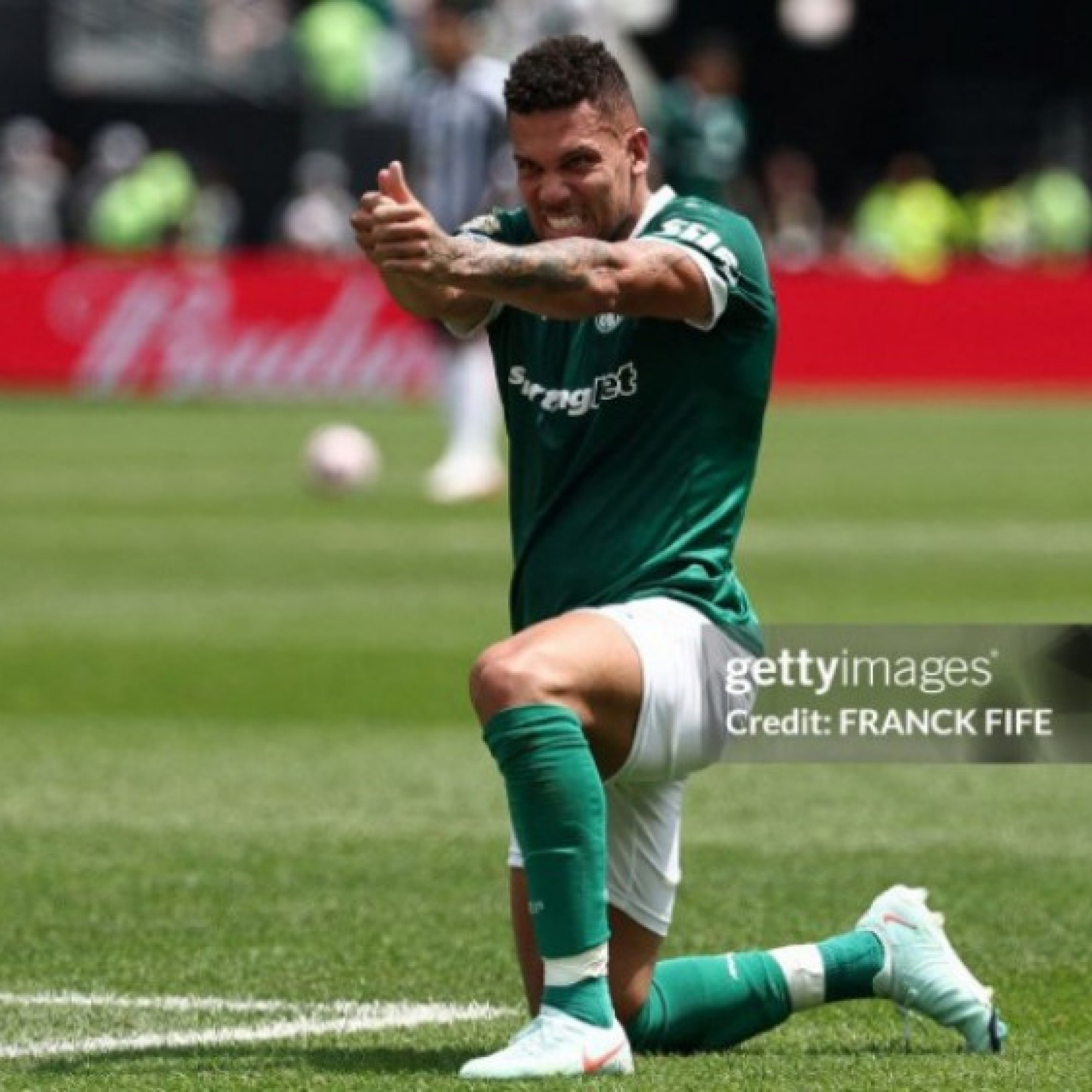 Sao Brazil solo ghi bàn lấy vé tứ kết Club World Cup, 