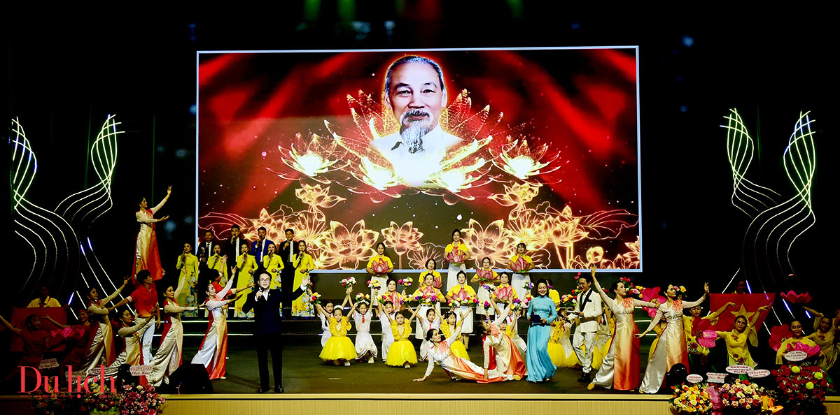 lan toa tinh yeu que huong trong dem nhac tran xuan tien ‘nhu nang bay len’ - 7