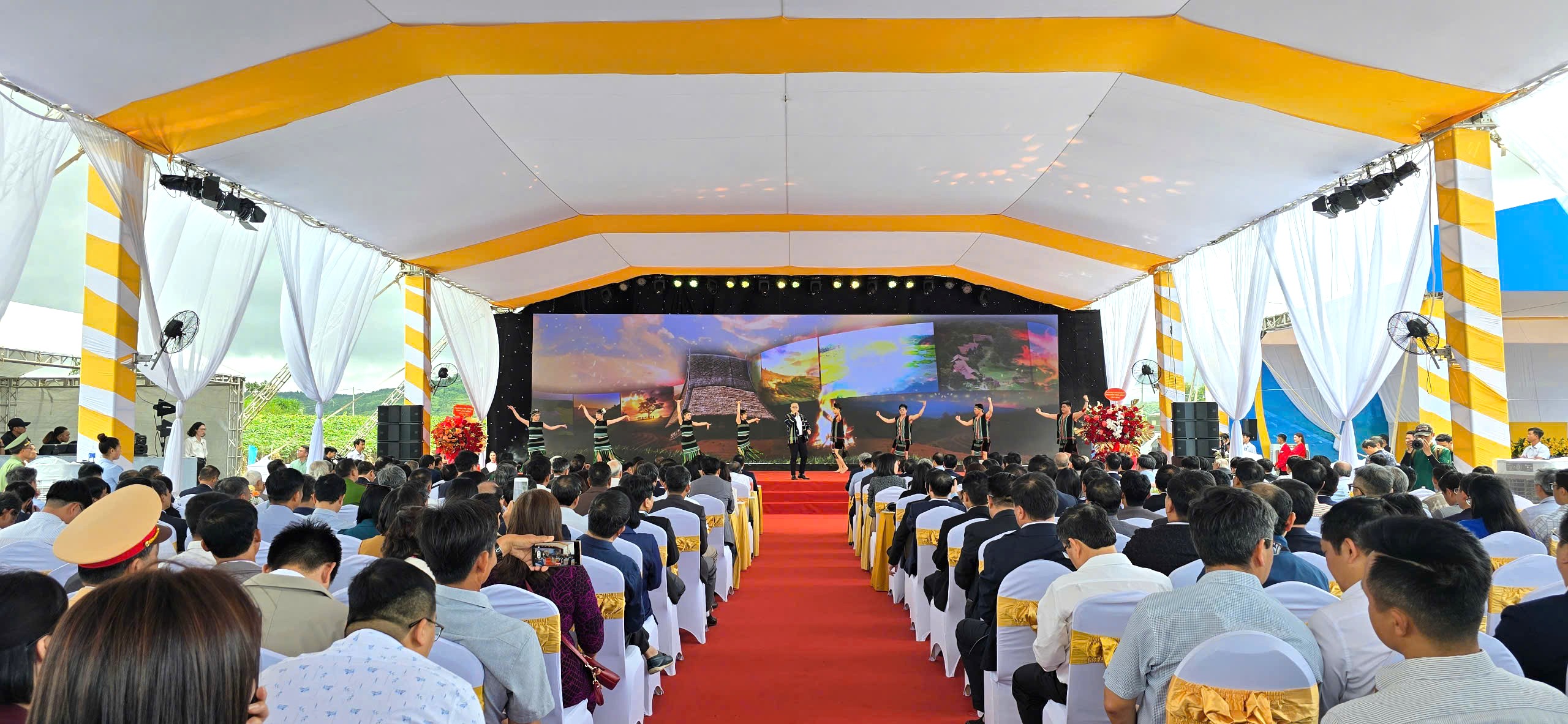 Khởi công xây dựng đường cao tốc Bảo Lộc - Liên Khương - 1