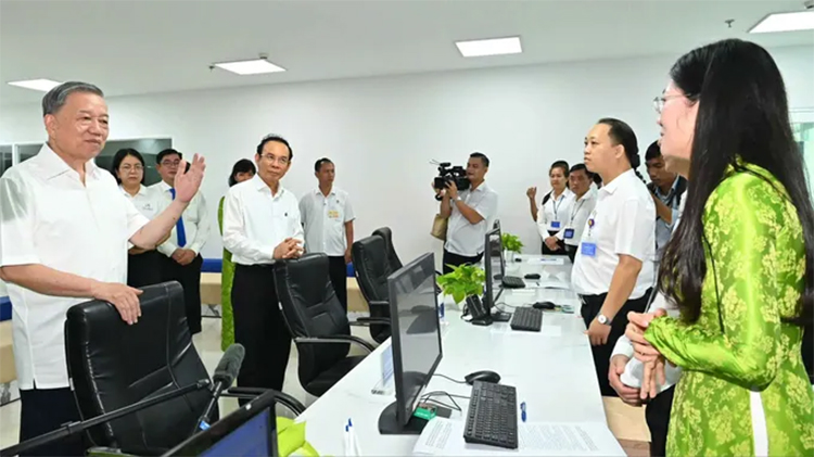 Tổng Bí thư Tô Lâm khảo sát chính quyền địa phương 2 cấp tại Phường Xuân Hòa - 2