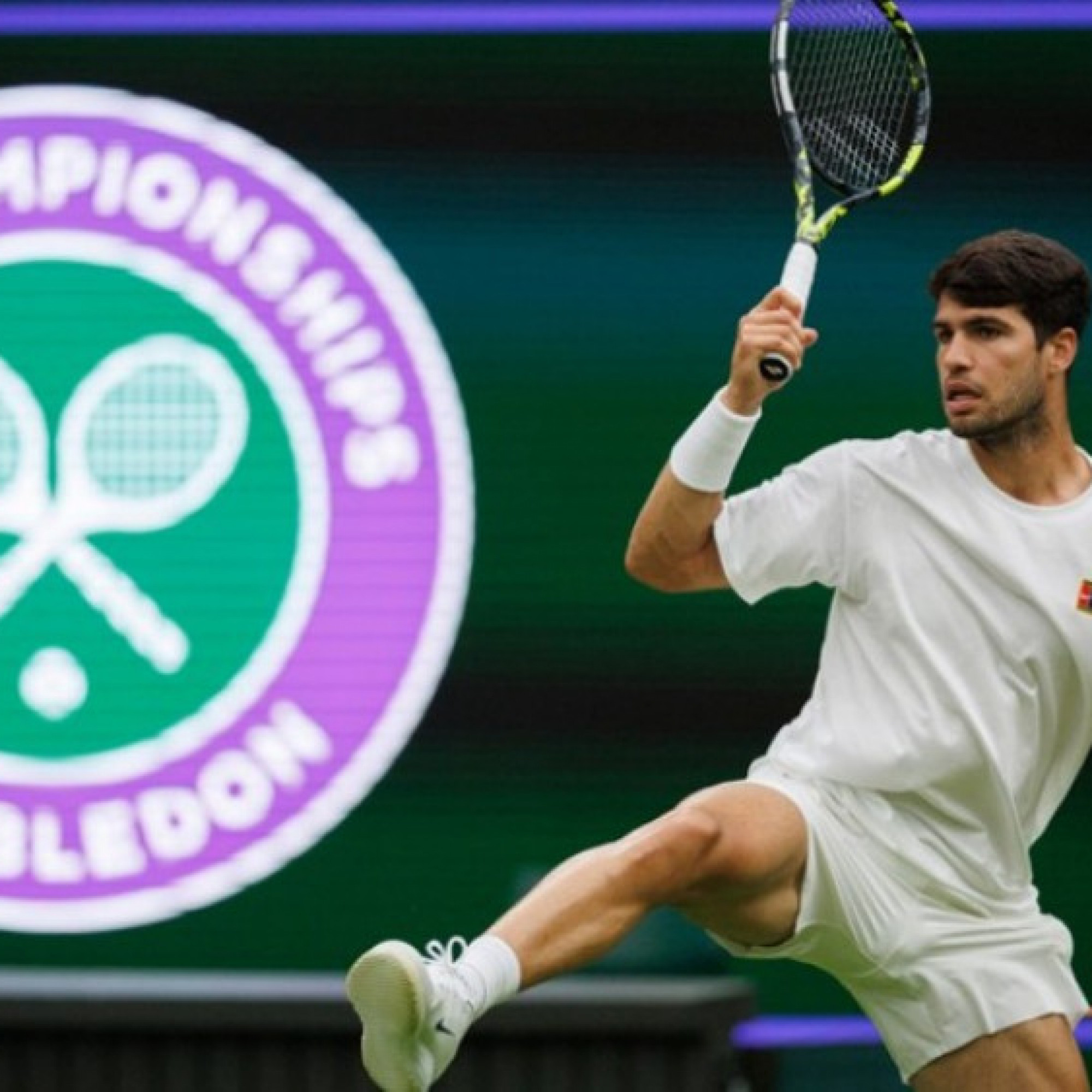  - Trực tiếp tennis Wimbledon ngày 1: Alcaraz đụng độ Fognini, Zverev giải mã ẩn số