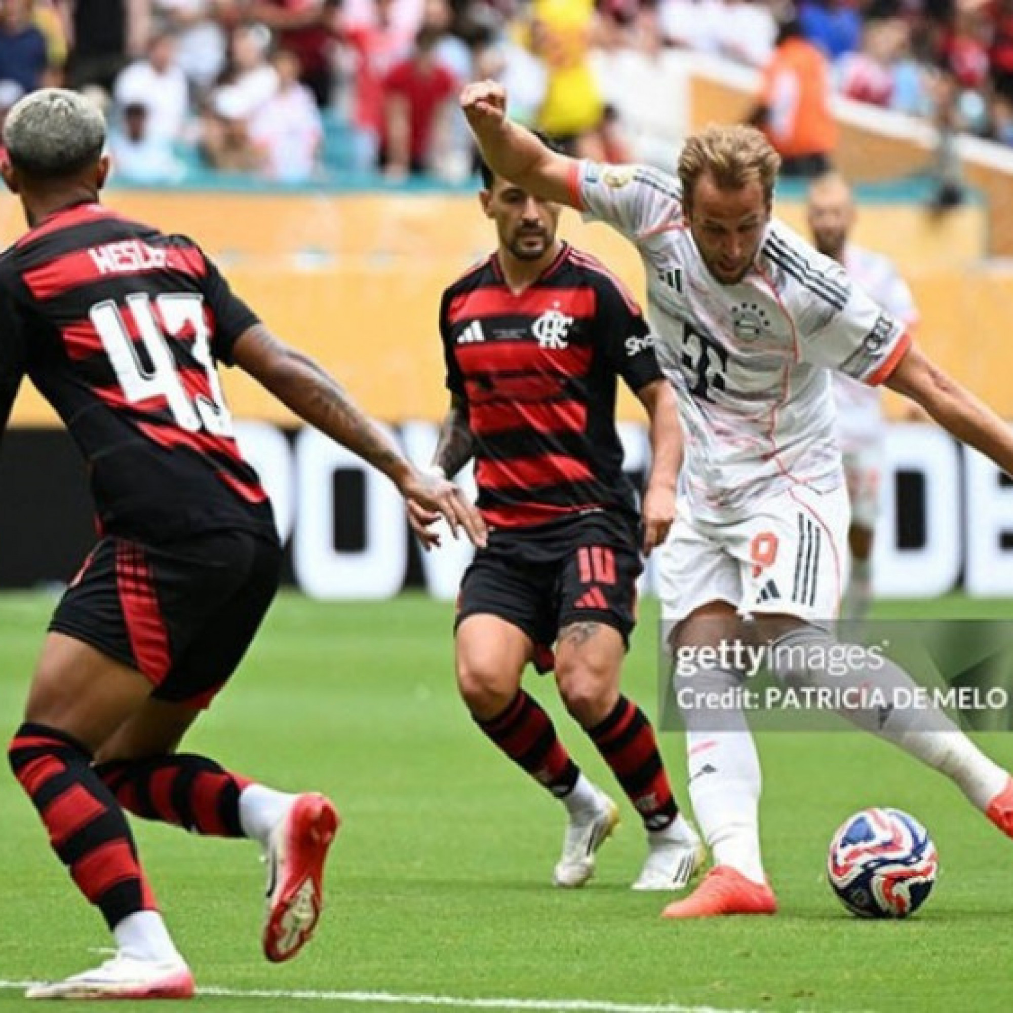  - Video bóng đá Flamengo - Bayern Munich: Hiệp 1 sôi nổi, rượt đuổi hấp dẫn (FIFA Club World Cup)