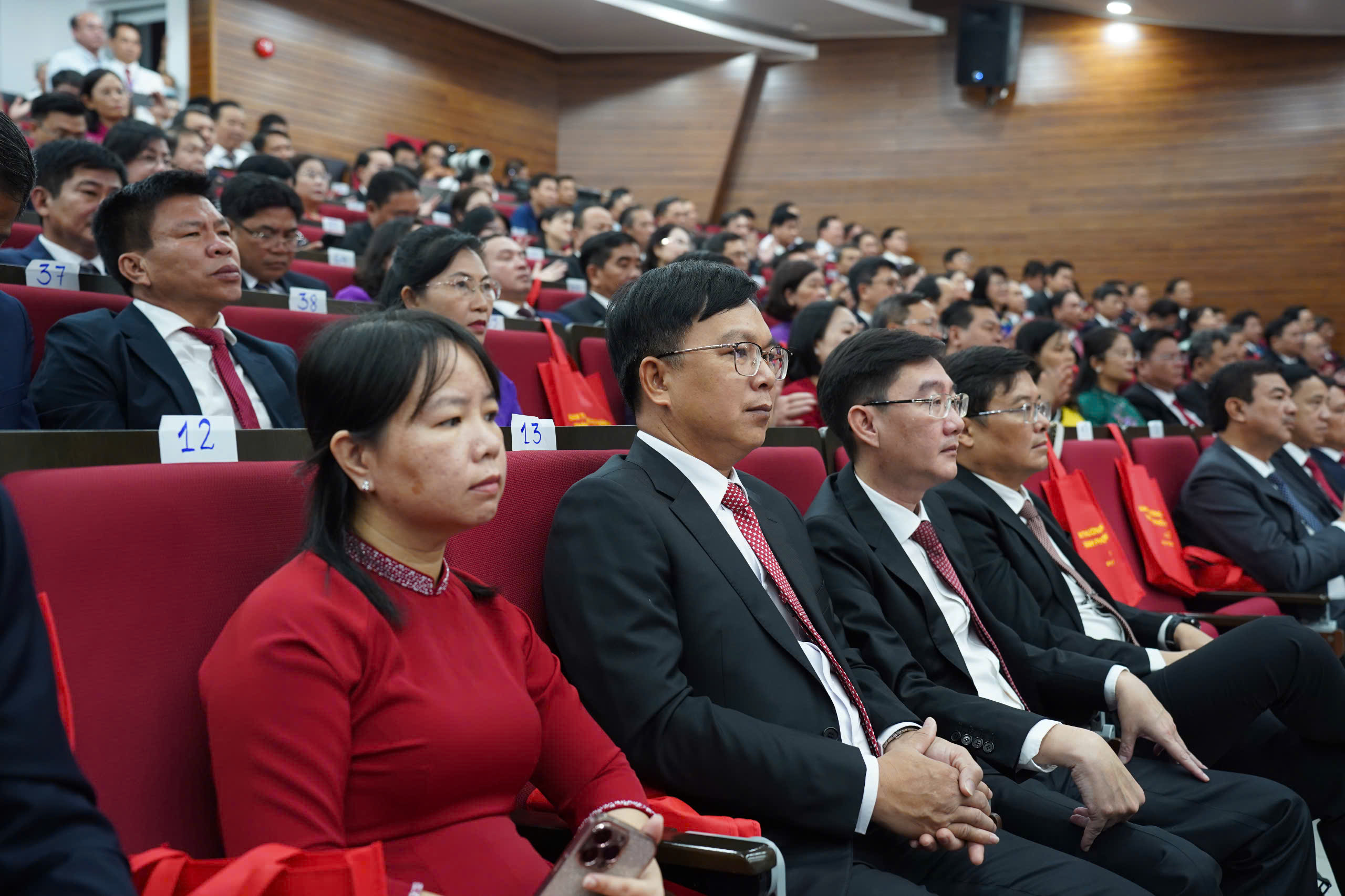 Công bố Ban Chấp hành Đảng bộ TP.HCM nhiệm kỳ 2020–2025 với 107 ủy viên - 2