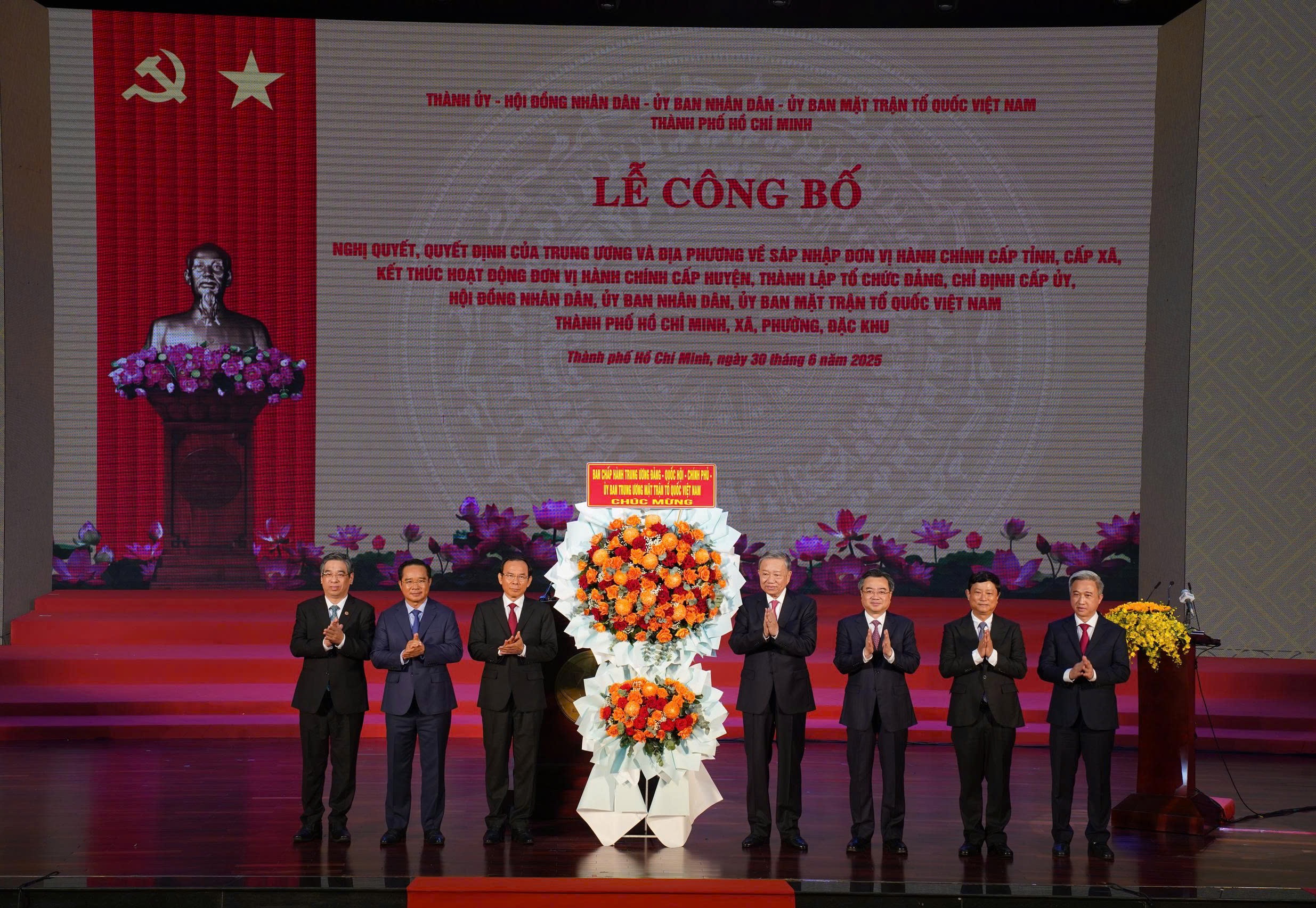 Tổng Bí thư Tô Lâm dự Lễ công bố TP.HCM mới sau sáp nhập hành chính - 2