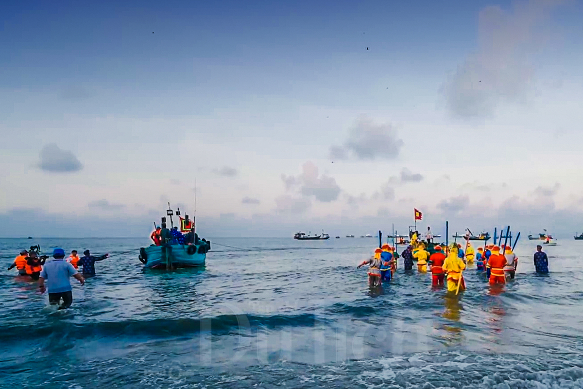 Trẩy hội Dinh cô Long Hải, khám phá nghi thức rước Cô độc đáo - 15