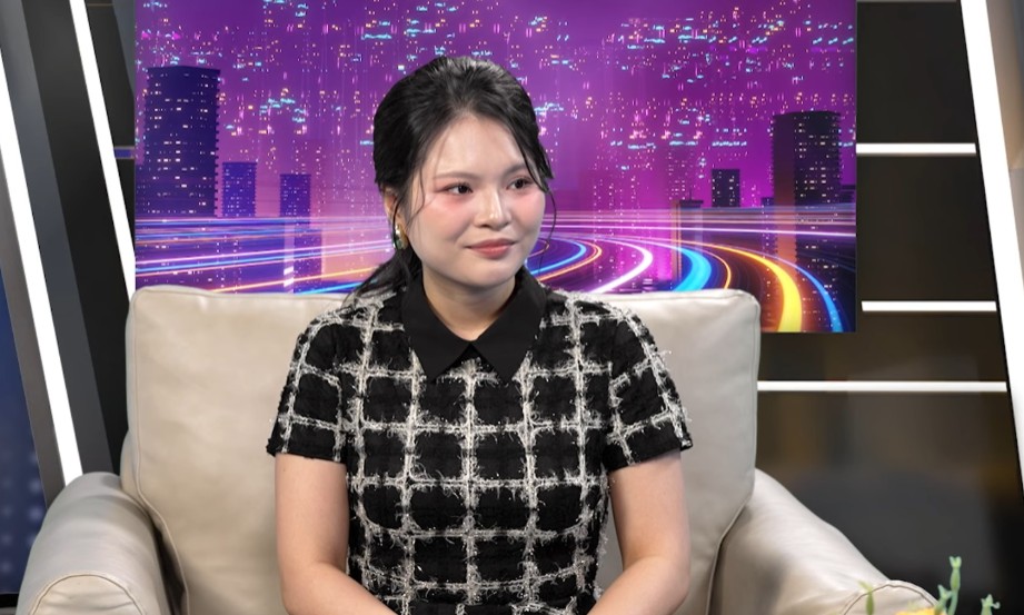 MC song ngữ Giáng Ngọc trải lòng về áp lực vô hình từ mạng xã hội qua cụm từ trending “Lỡ cả đời không rực rỡ thì sao?” - 1