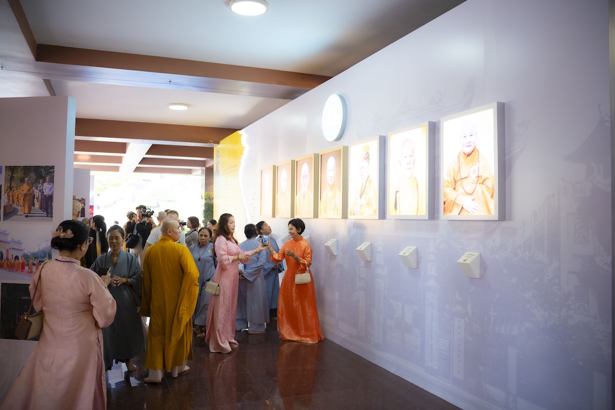 gan 500 tu lieu quy tai hien 45 nam phat giao viet nam tai viet nam quoc tu - 11