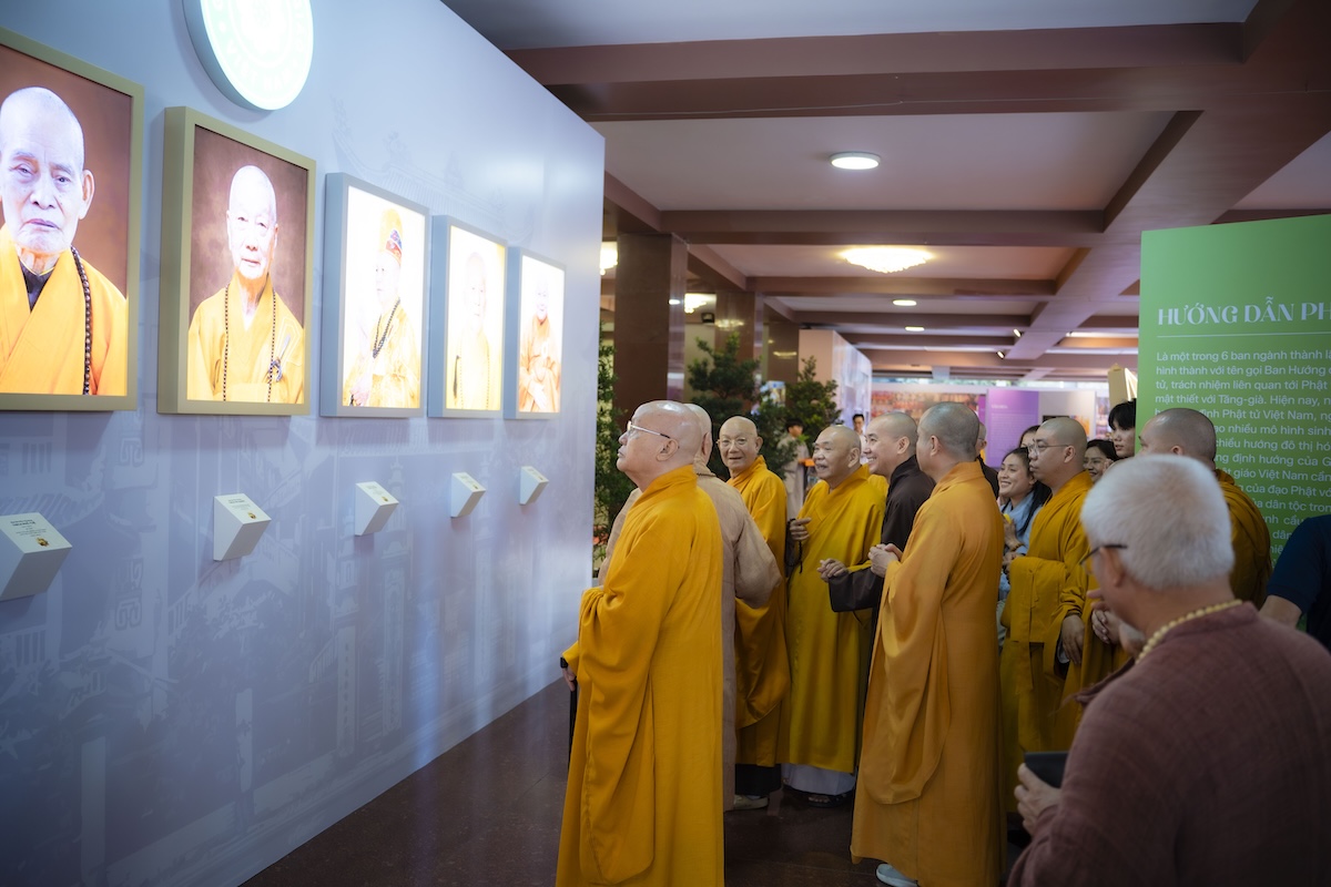 gan 500 tu lieu quy tai hien 45 nam phat giao viet nam tai viet nam quoc tu - 13