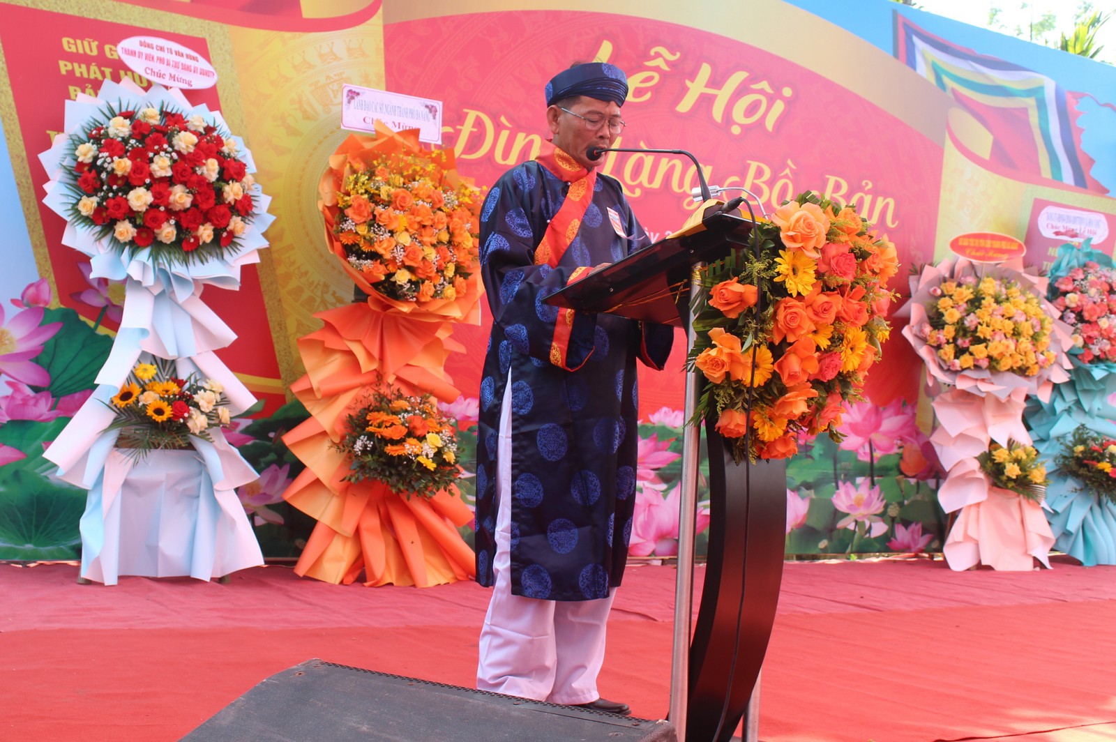 Rộn ràng lễ hội Đình làng Bồ Bản - 1