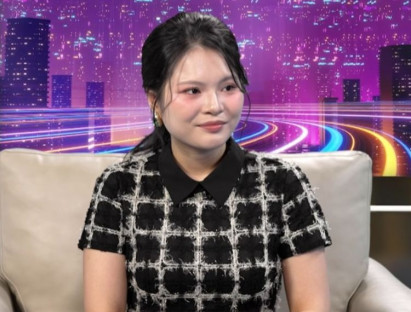 MC song ngữ Giáng Ngọc trải lòng về áp lực vô hình từ mạng xã hội qua cụm từ trending “Lỡ cả đời không rực rỡ thì sao?”