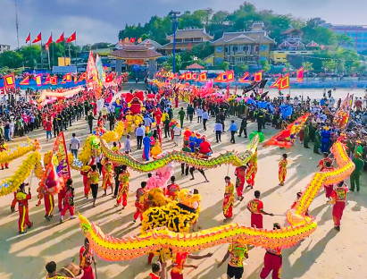 Trẩy hội Dinh cô Long Hải, khám phá nghi thức rước Cô độc đáo