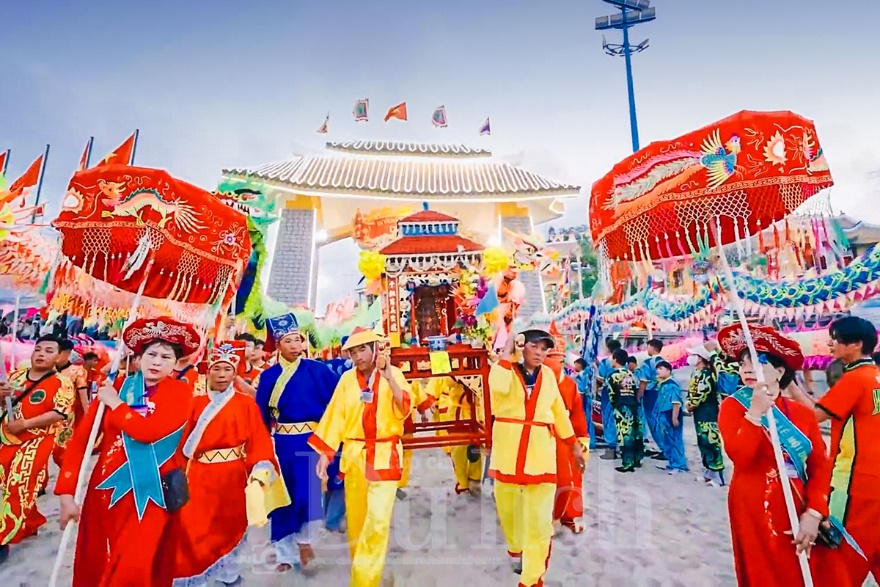 Trẩy hội Dinh cô Long Hải, khám phá nghi thức rước Cô độc đáo - 7