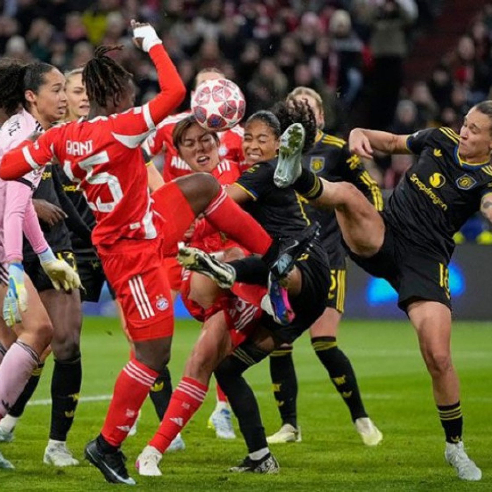  - Kết quả bóng đá Nữ Bayern Munich - Nữ MU: Mộng ngược dòng tan vỡ vì 2 quả phạt góc (Cúp C1)