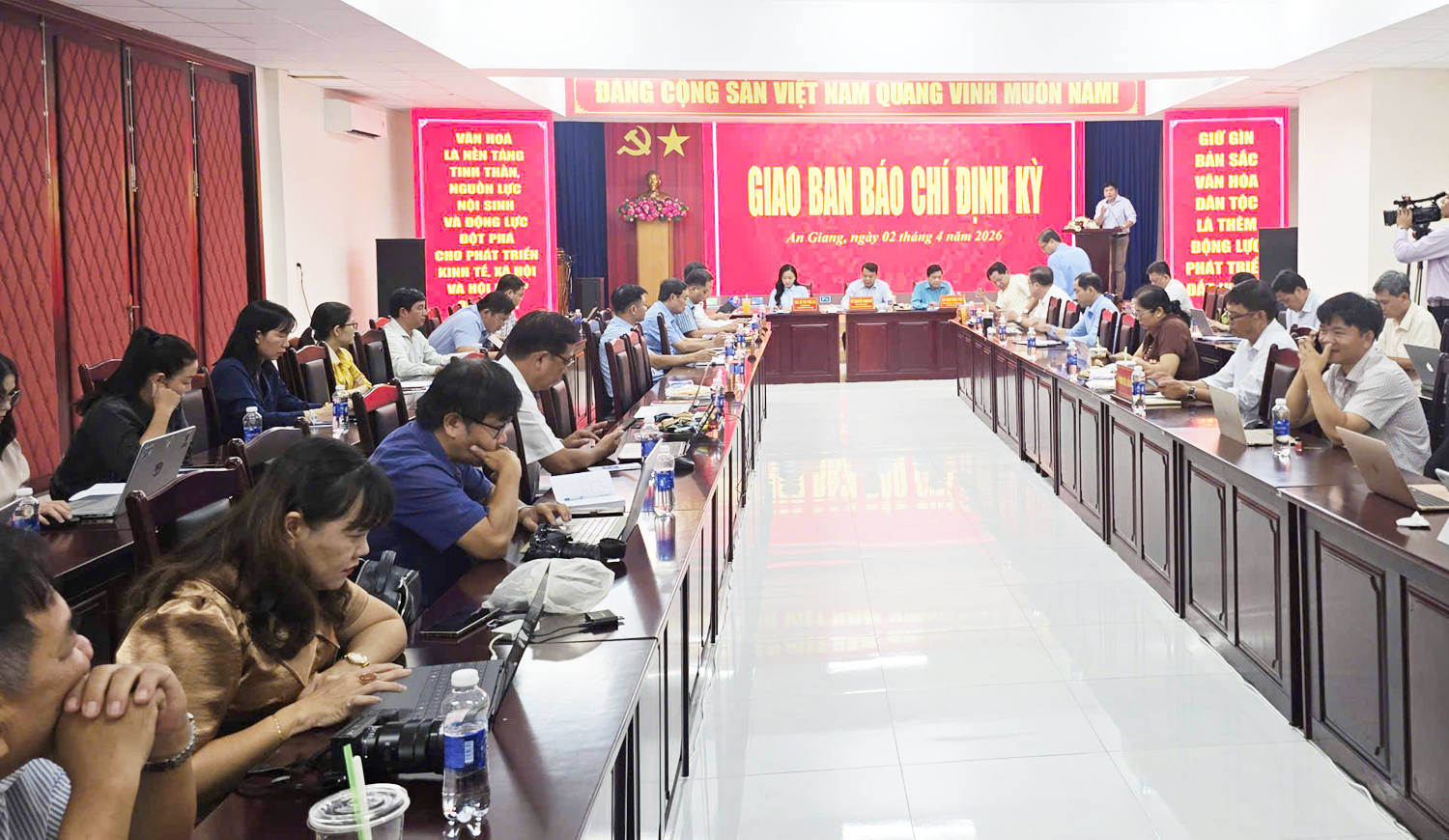 An Giang đón trên 8,2 triệu lượt khách trong 3 tháng đầu năm - 1