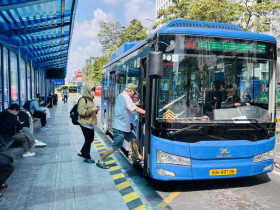  - Miễn phí xe buýt cho người dân trên địa bàn Thành phố
