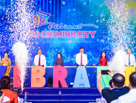  - Khai mạc Ngày hội Du lịch TP.HCM đầy sôi động: Cơ hội ‘vàng’ săn tour hè 2026