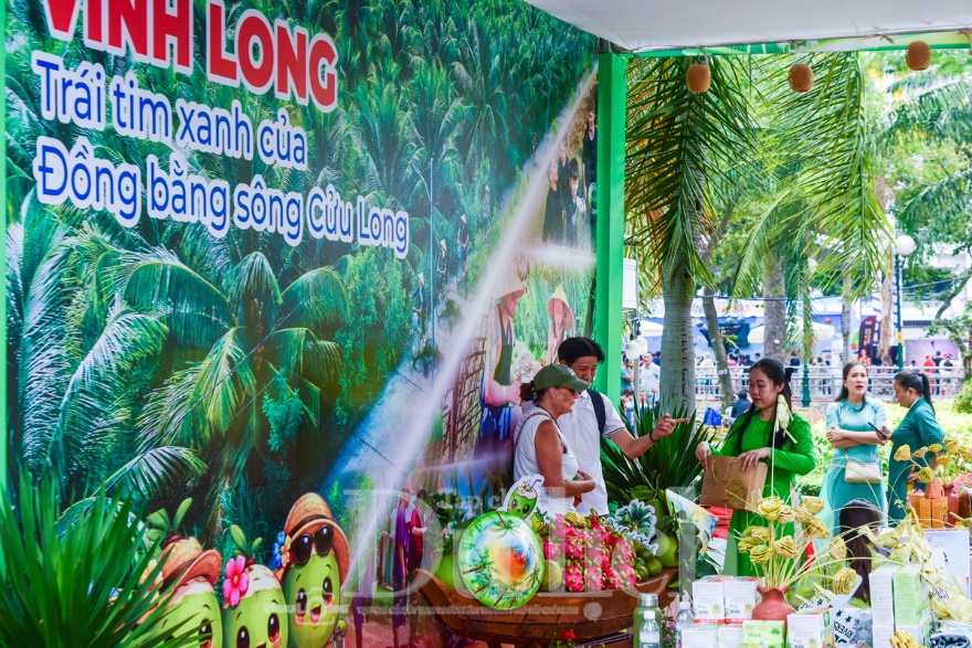 Khai mạc Ngày hội Du lịch TP.HCM đầy sôi động: Cơ hội ‘vàng’ săn tour hè 2026 - 8