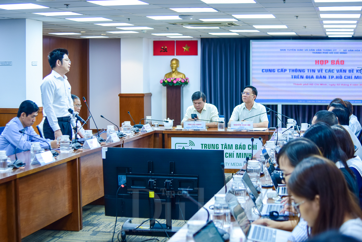 TP.HCM thay áo mới, khởi động loạt siêu công trình chào mừng lễ lớn - 1