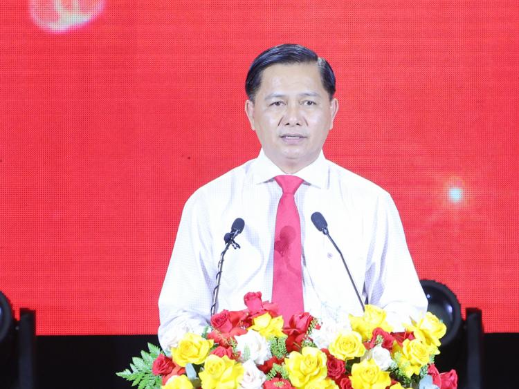 Vĩnh Long phát động thi đua thực hiện Nghị quyết Đại hội Đảng các cấp