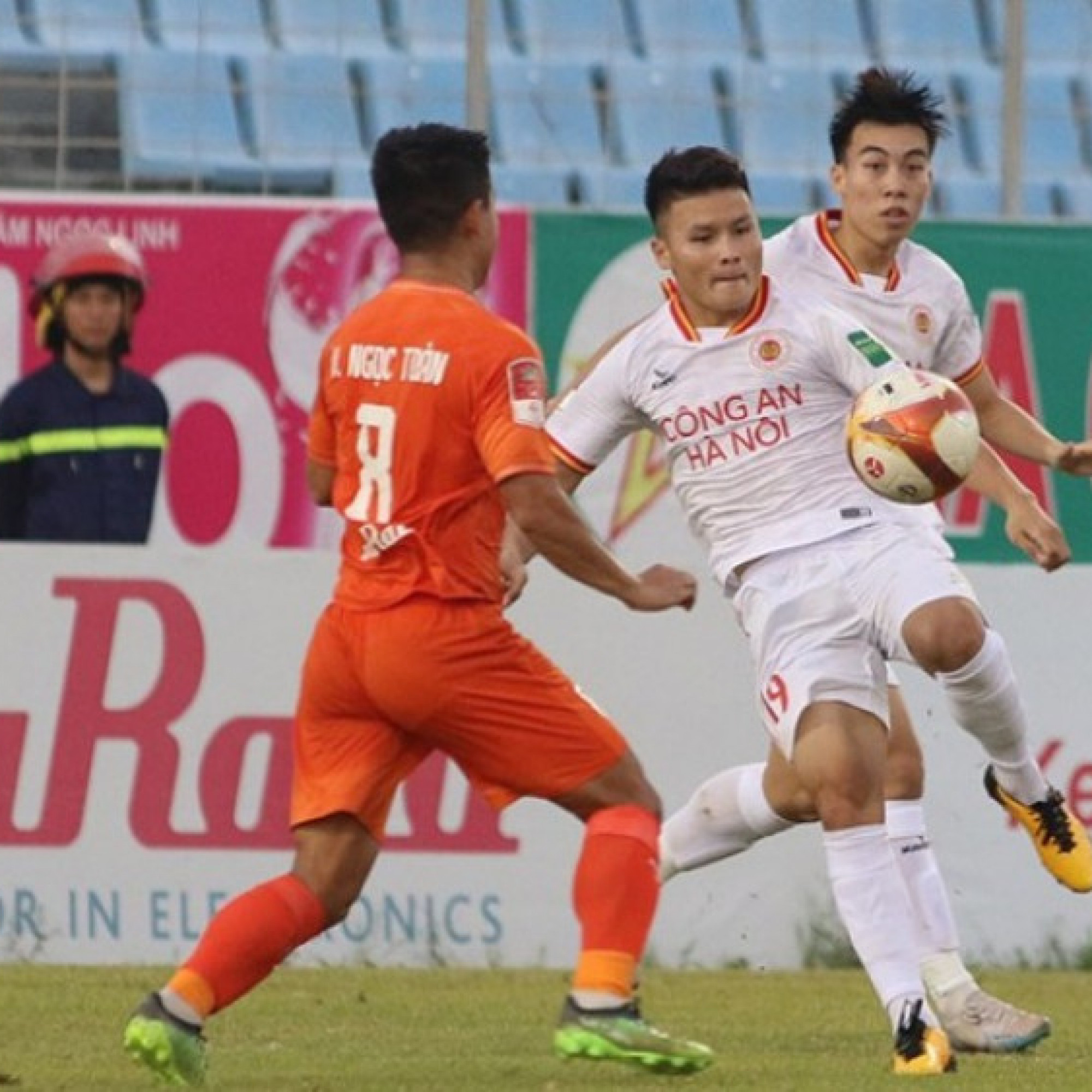  - Trực tiếp bóng đá Công an Hà Nội - Đà Nẵng: Sôi nổi ngay từ đầu (V-League)