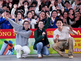  - Mái ấm gia đình Việt trao gần 600 triệu đồng cho các em nhỏ có hoàn cảnh khó khăn