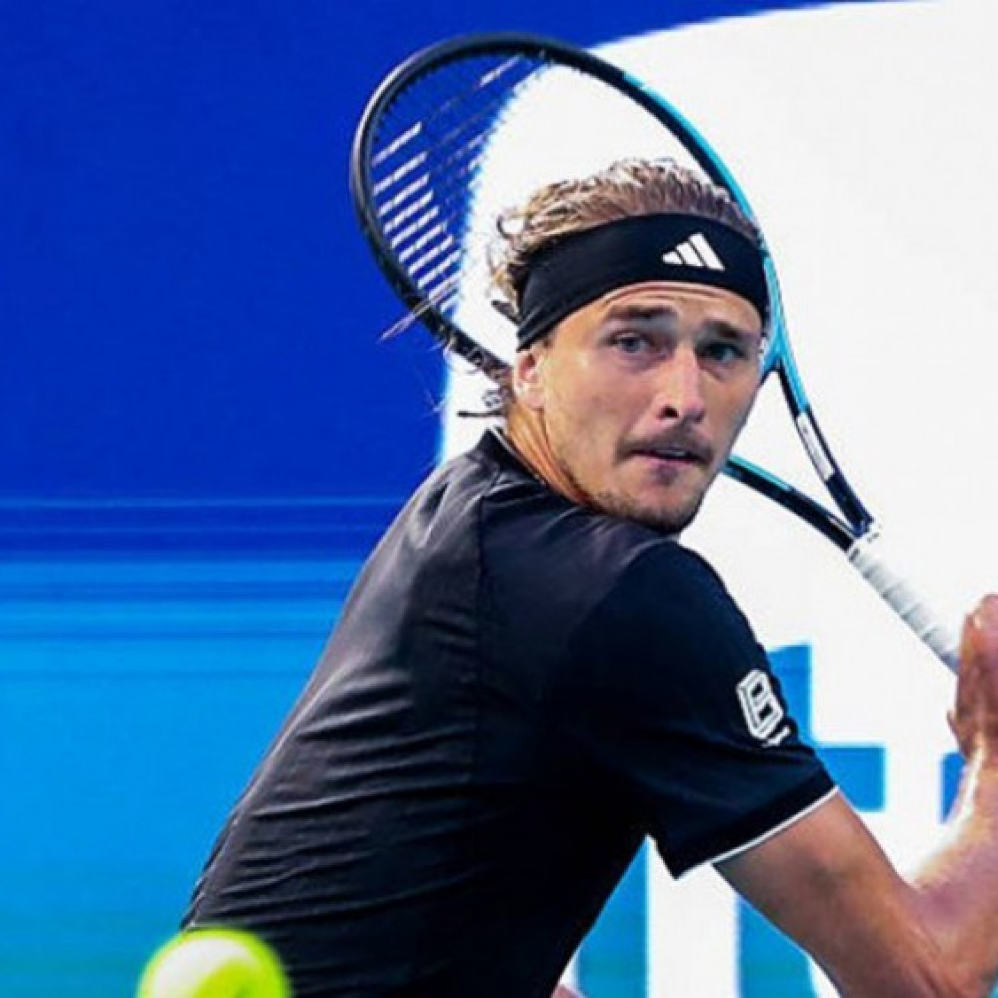  - Nóng nhất thể thao sáng 5/4: Zverev sẽ là “ngựa ô” của Roland Garros