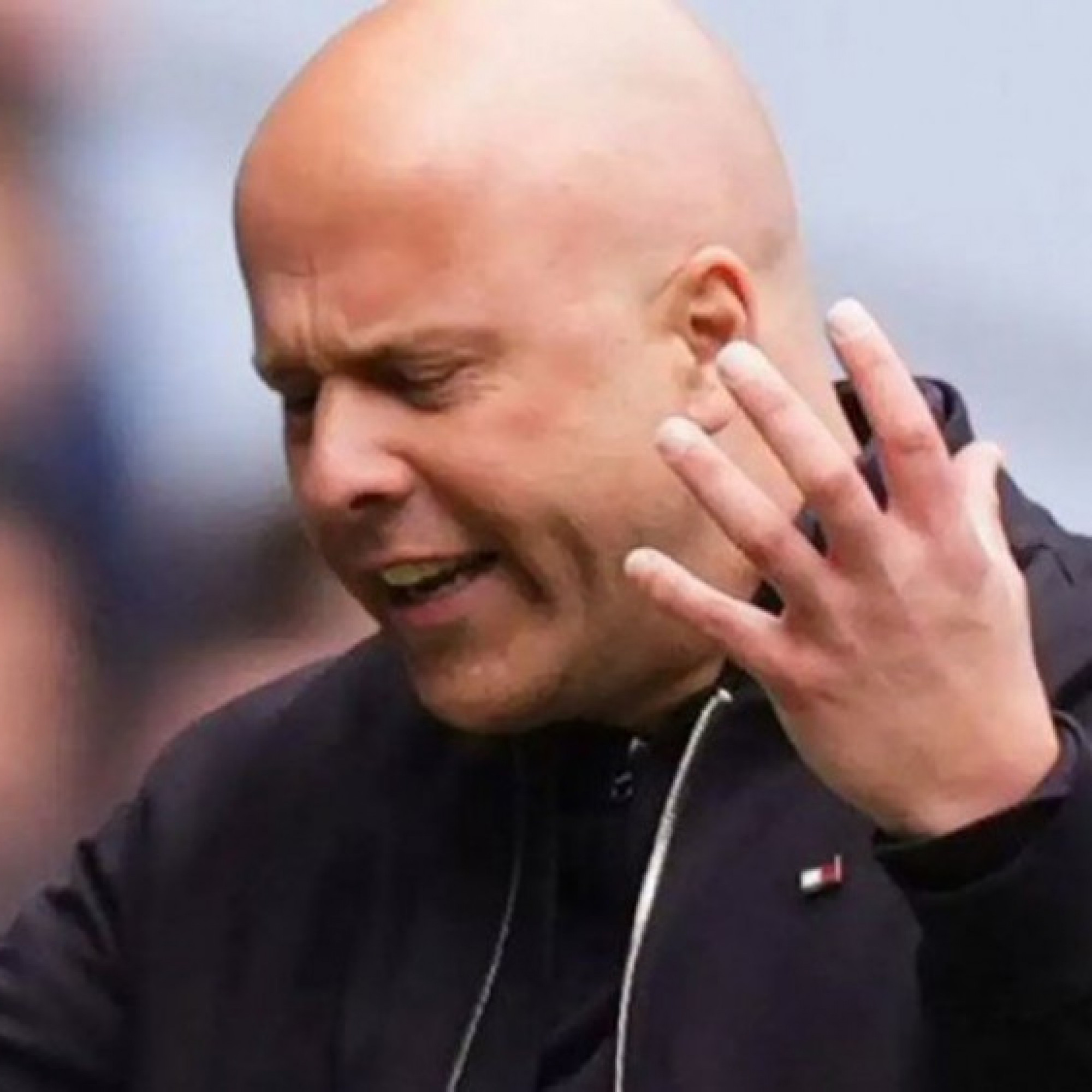  - Liverpool vì sao chưa sa thải Arne Slot ngay để cứu vãn mùa giải?