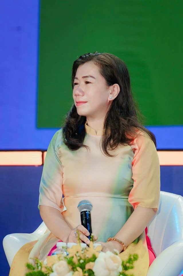 Bàn kế sách đồng sáng tạo sản phẩm du lịch cho siêu đô thị TP.HCM - 2