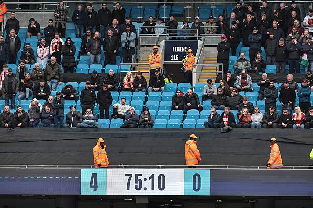 Liverpool vì sao chưa sa thải Arne Slot ngay để cứu vãn mùa giải? - 1