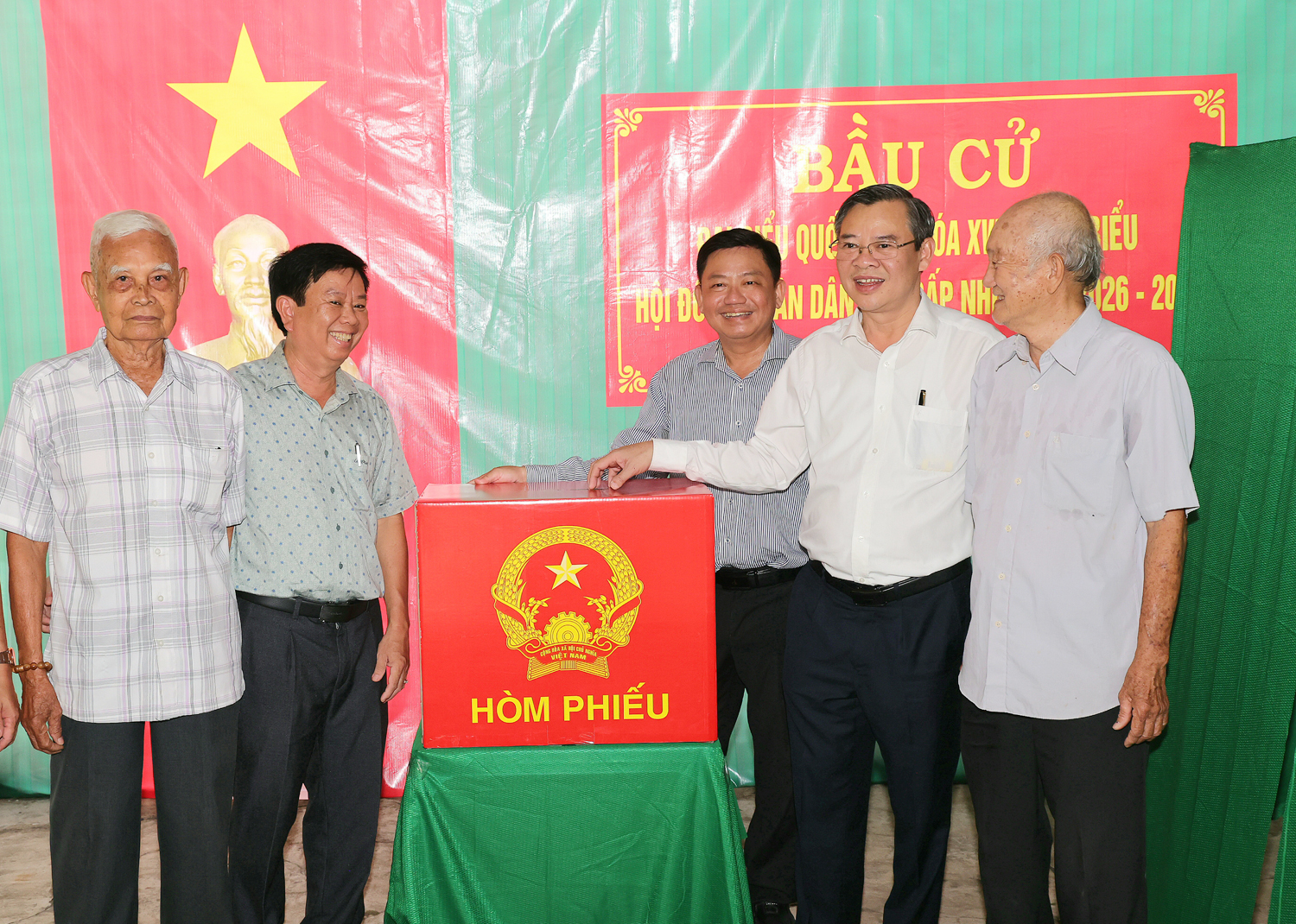 Cần Thơ có gần 5.000 sản phẩm tuyên truyền trên báo về bầu cử - 3