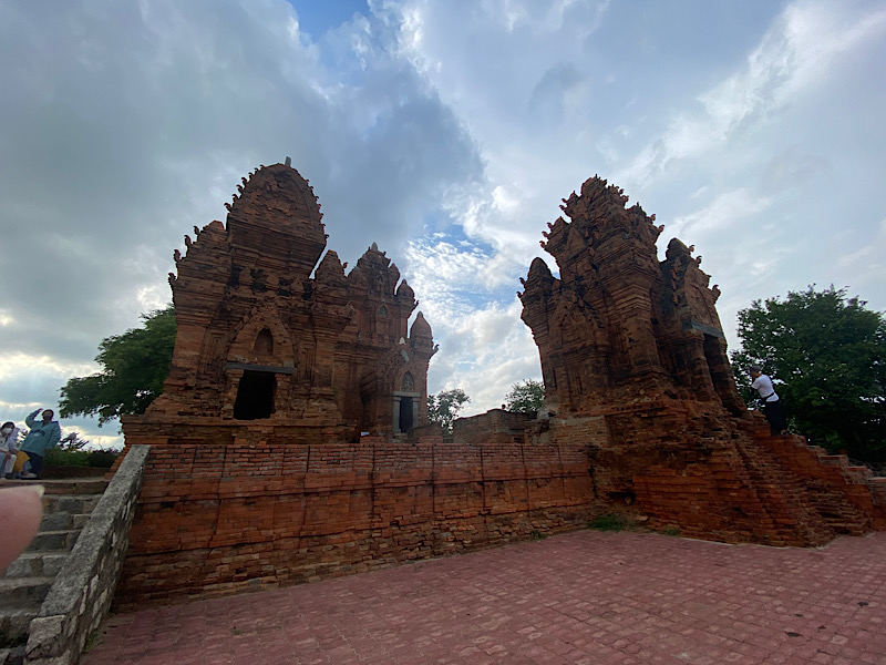 Khánh Hòa: Du lịch tâm linh được đánh thức giữa miền di sản và thiên nhiên - 4