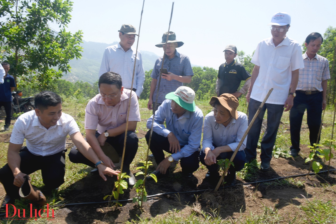 khong ngung tim cai moi giup nguoi dan vung cao quang ngai xoa ngheo - 5