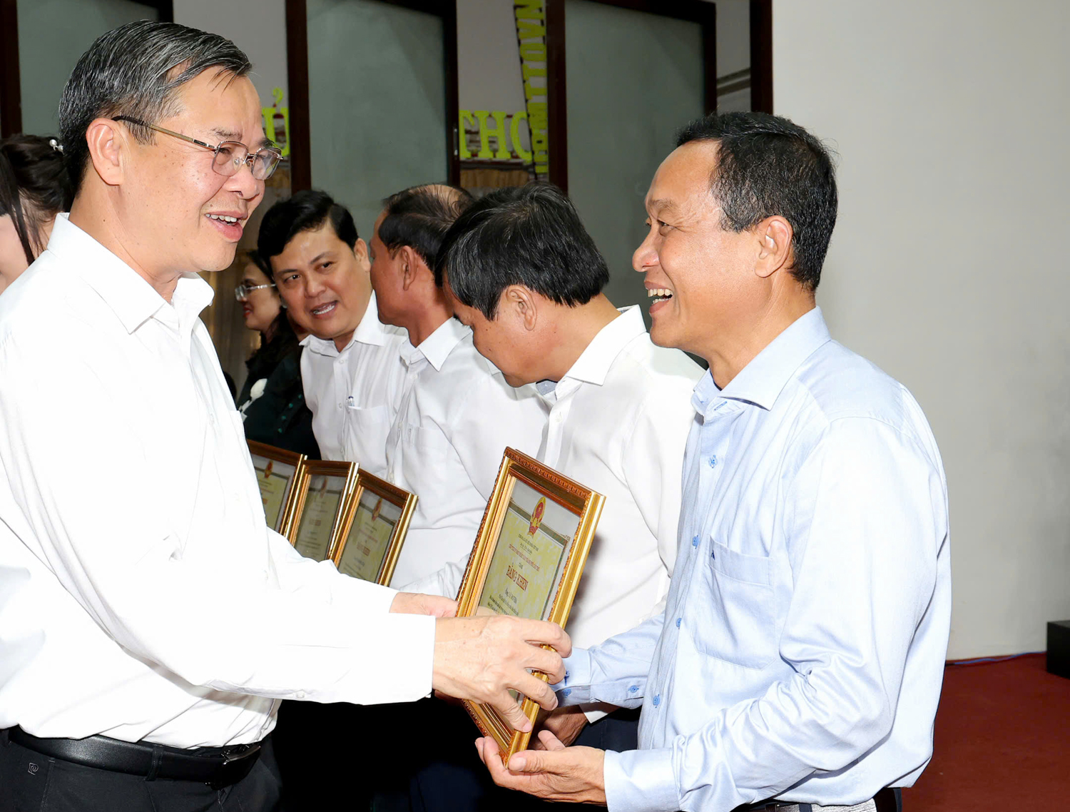 Cần Thơ tăng tốc đưa nghị quyết đại hội Đảng các cấp đi vào cuộc sống - 2