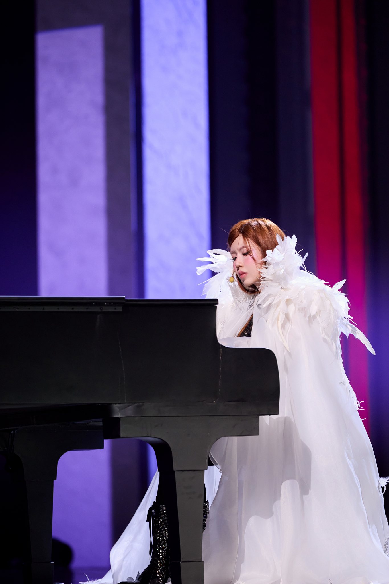 Trang Pháp “gây bão” tại Trung Quốc, mở ra cơ hội quốc tế cho nghệ sĩ Việt - 3