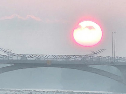  - Hai phút 'nín thở' nhìn mặt trời nhô lên từ mặt sông ở Cần Thơ