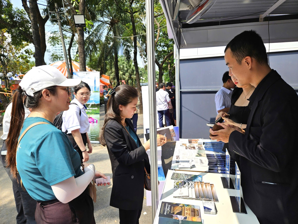 Quảng Ninh ghi dấu ấn tại Ngày hội du lịch TP Hồ Chí Minh - 2