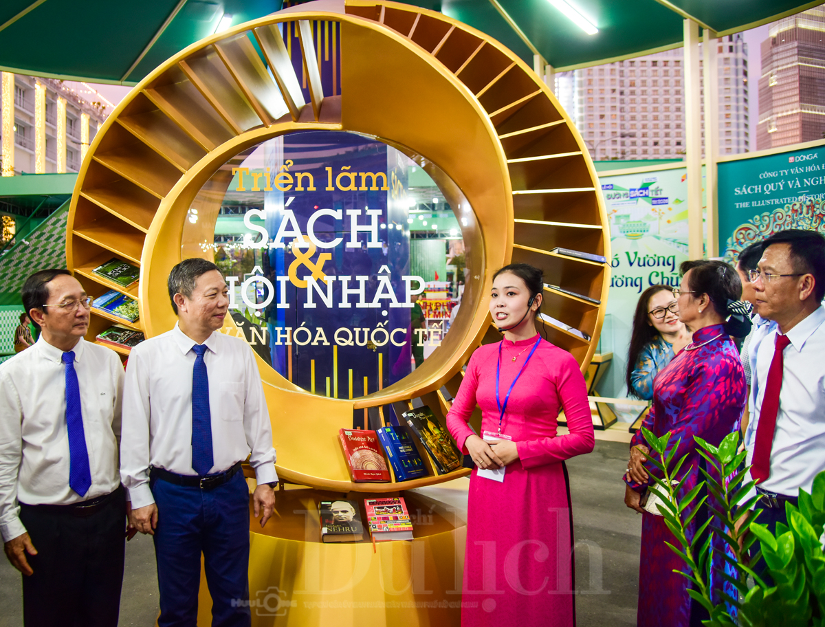 Đẩy mạnh chuyển đổi số, nâng tầm văn hóa đọc toàn diện - 7