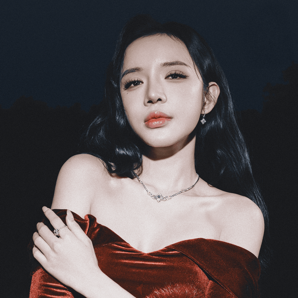 LyLy tái xuất âm nhạc sau vai diễn “phim trăm tỷ” - 3