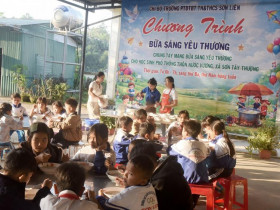  - Bữa sáng yêu thương  tiếp sức đến trường học trò nghèo vùng cao