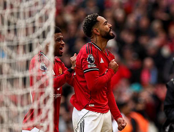 Trợ lý của HLV Carrick tiết lộ vì sao MU vẫn mơ vô địch Ngoại hạng Anh mùa này - 1