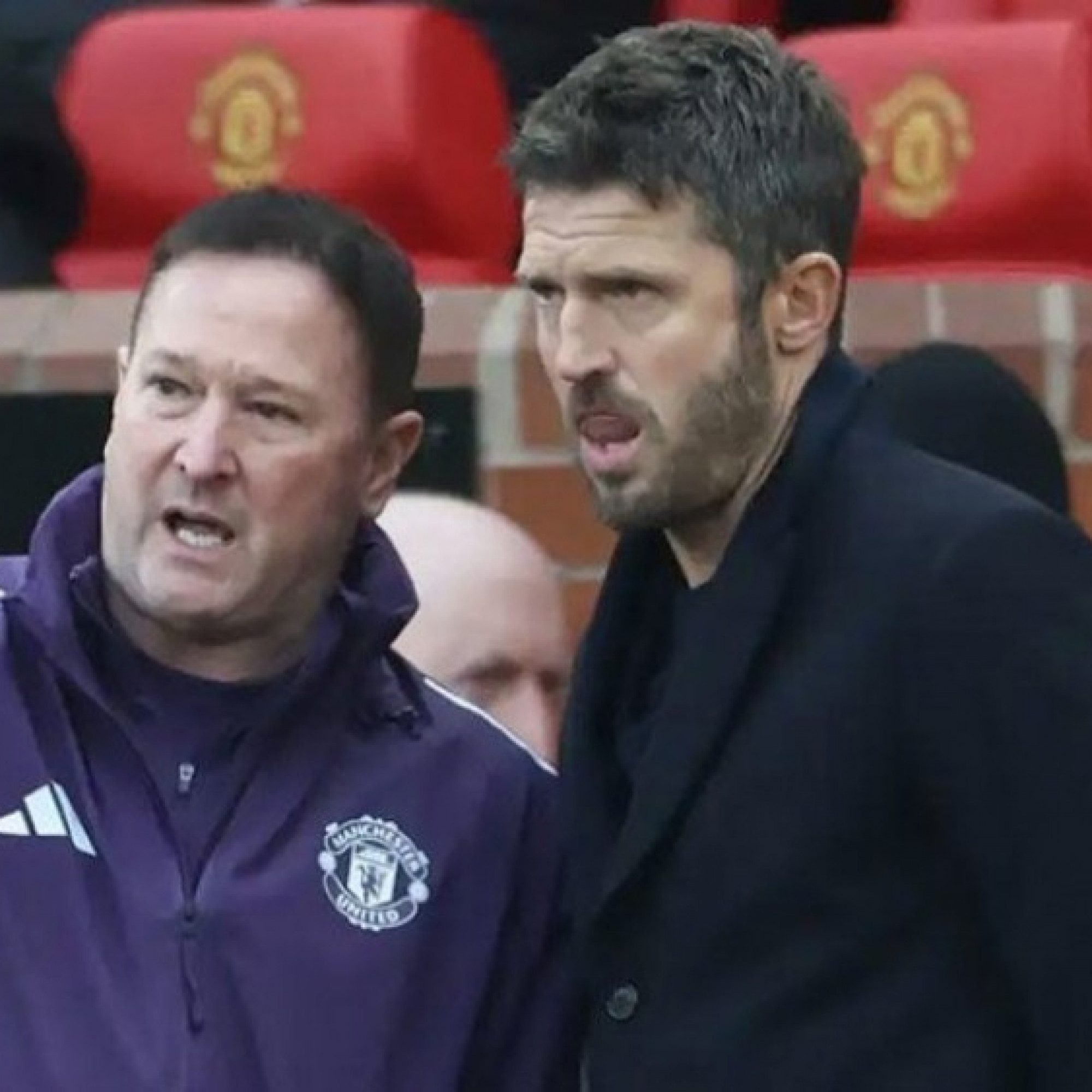  - Trợ lý của HLV Carrick tiết lộ vì sao MU vẫn mơ vô địch Ngoại hạng Anh mùa này