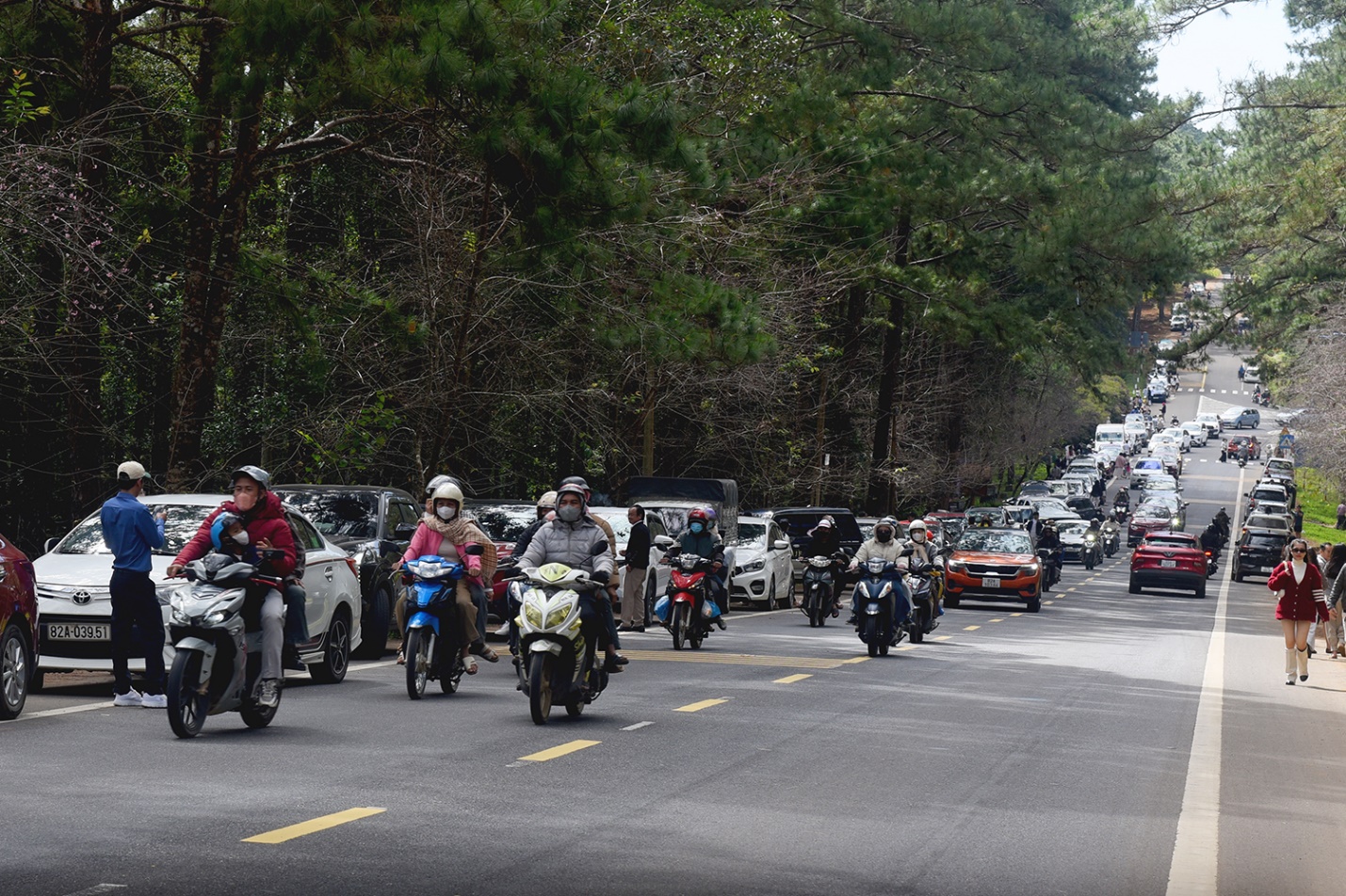 ba thang, quang ngai thu hut hon 1,7 trieu luot du khach - 4