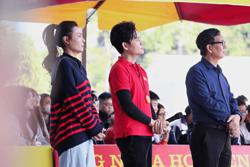 NSƯT Đức Khuê và diễn viên Thanh Hương xúc động trước hình ảnh những người mẹ gồng gánh nuôi con sau khi chồng mất - 9